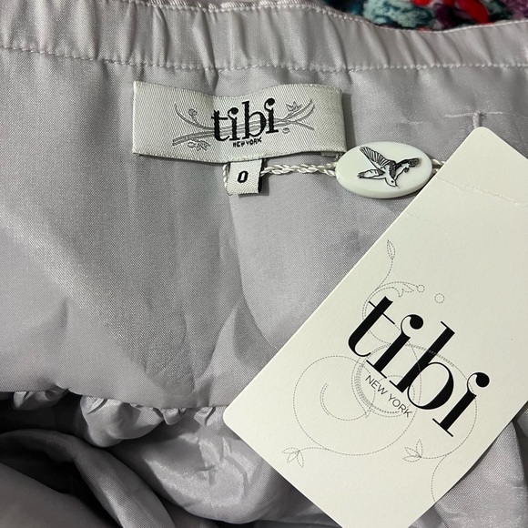 NWT - Tibi Strapless Floral Silk & Wool-blend Runway Dress - Size 0 - Picture 9 of 13